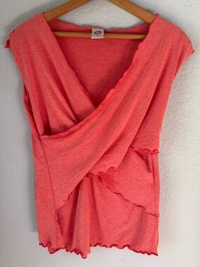 JW San Francisco Faux Wrap Top M Coral Pink Lettuce Hem Nursing Friendly